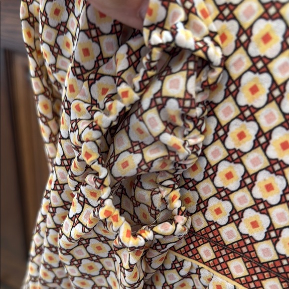 MaxMara Cream Wrap Blouse Long Sleeve - Picture 3 of 4